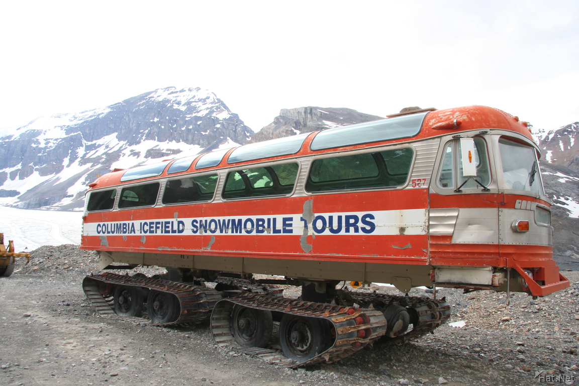 view--columbia icefield snowmobile tours